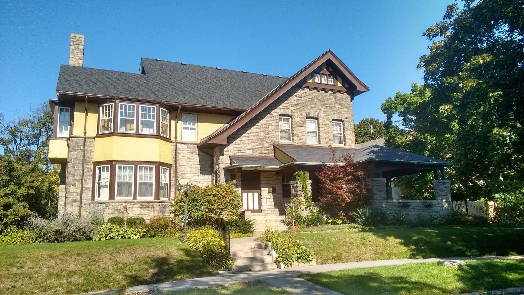 Springbank House Inn Sainte-Catherine Esterno foto